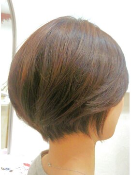 カシェット ヘアーデザインワークス(Cachette Hair design works) オトナ可愛い小顔ショート