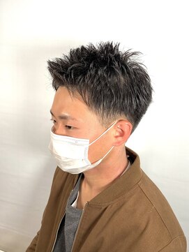 クオリス 上福岡店(QUALIS) ツーブロック刈り上げアップバング無造作ショートスタイル