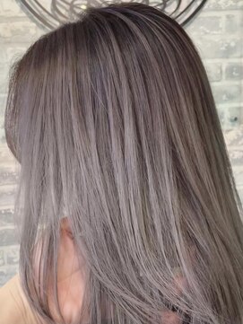 グロウ 上野御徒町(grow) エアリーミディ/ホワイトアッシュ/小顔/ボブルフ[上野/御徒町］