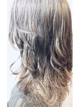 ヘアサロンM 新宿 エアリーレイヤー
