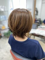 ポンパデュール ヤゴト(Pompadour YAGOTO)&nbsp;シルキーカットー外はねスタイルー