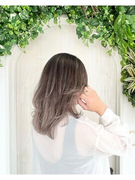 シェーヌ(CHAINE) エアタッチバレイヤージュ×ホワイトシルバー