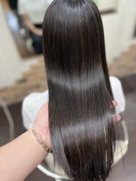 リリー(Lily) 艶髪！ストレートヘア！