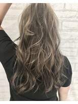 ファムバイアヴァンス(Femme by AVANCE.)&nbsp;ハイライト×アッシュベージュ