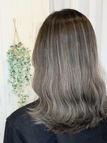 リブ(Live)&nbsp;《ハイライトカラー》グレージュ