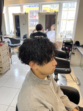 アイズ 海老名(AIZU) ツイストスパイラルパーマ　ツイストパーマ　メンズパーマ　眉毛