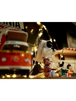 ≪こだわりのインテリアで、オシャレなサロン空間≫落ち着きのある店内で素敵なサロンtime―。