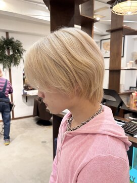 ルイ(ROUIS produced by LUCK 津田沼) ROUIS 津田沼 ホワイトベージュ