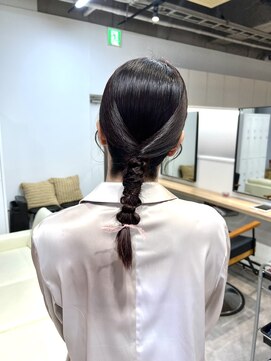 ジーニー 横浜(giinii) タイトアレンジ_編み下ろしアレンジ