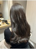 大人の艶髪ロングヘア◎グレージュカラー【カミケンガレリア】