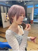 ピンクベージュ