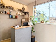 シキ(shiki)の雰囲気(第三の場所としてゆっくり寛げるサロン)