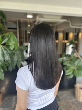 サラジュ 西宮北口店(SARAJU) ロングレイヤーカット