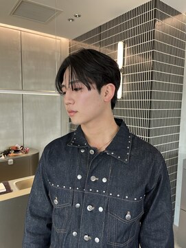 エレン(E L E N) センターパート