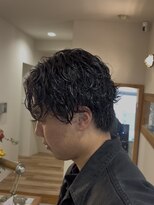 ボーイ(BOY)&nbsp;色気ラフ質感ミディアムパーマ