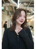 顔周りレイヤーカットくびれヘアミルクティーベージュカラー韓国