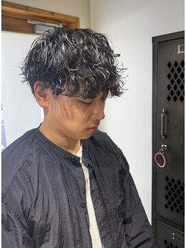 リフル 八王子(RIFULL) メンズパーマ ツイスパ 波巻き メンズバレイヤージュ