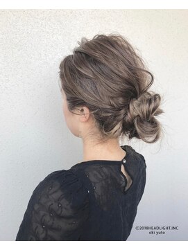 モアナ バイ ヘッドライト 沖縄豊見城店(Moana by HEADLIGHT) 外国人風ルーズシニヨン