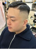 スキンフェードアイロンパーマ 短髪ビジネス人気 20代30代