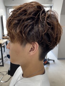 フイ 代々木(Hui) スパイラルパーマ/波巻き