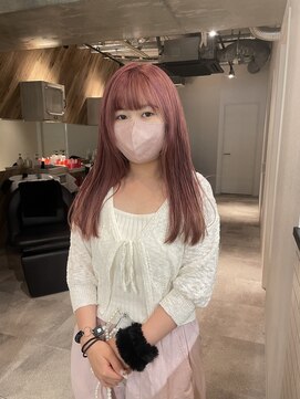 アイリー 名古屋(A/LEE) ピンクカラー