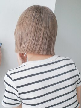 カシェル(cashel) ミルクティーベージュ　ボブ