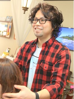 アウリィ(hair make aulii)の写真/髪のクセやお悩みに合わせたスタイルをご提案！髪に優しい薬剤で、自然な仕上がりのストレートが叶う♪