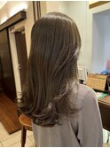 ツヤと柔らかさのあるまろやかオリーブベージュ♪
