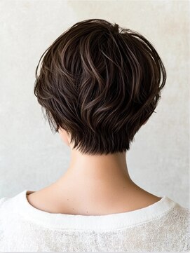 ドアーズ(Door's) 30代40代ショート白髪染めグレイカラーボブ艶栄名駅伏見丸の内