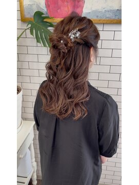 リール(THE RIRE.) *THE RIRE. ハーフアップアレンジ*