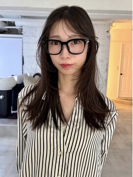 ヨーク(YOKE) レイヤーカット顔まわり姫カットグレージュハッシュシースルー