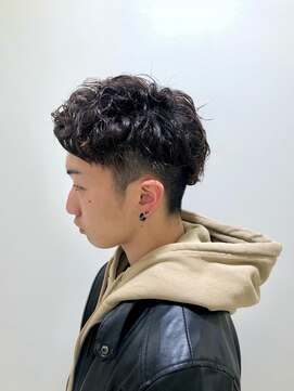 プレミアムバーバー 原宿店(PREMIUM BARBER produce by HIRO GINZA) ツーブロック×スパイラルパーマの
