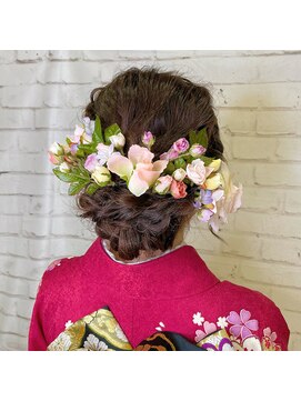 アパルトメント ジェシカ(l'appartement de Jessica) 成人式アップセット