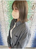 『オリーブベージュ』