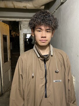 ロイジー(roijir) ハードツイストパーマ