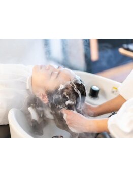 【ヘッドスパ60分 4000円（SB込み）】リラックスできる空間で極上スパ◇お気軽に癒しのひと時を是非♪