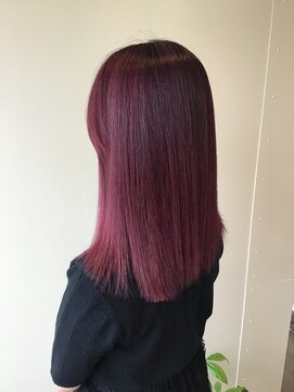 クレールボワス 引佐店(Clair,e bois) ワインレッドカラー