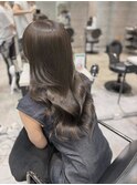 レイヤーカット　オリーブグレージュ