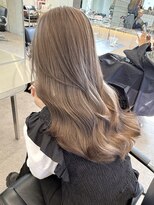 サンクマーケット 渋谷(cinq MARKET) ブリーチカラーハイトーンレイヤーカットミルクティーベージュ