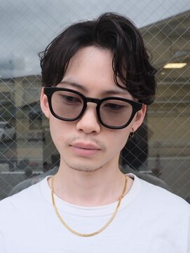 アントバイフィフス 秋田(unt by fifth) 秋田メンズパーマ波巻きパーマツイストパーマフェザーパーマ眉毛