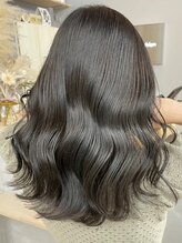 【上品な艶感×透明感グレージュ】思わず触れたくなる極上の質感☆暗髪でも重くない洗練された艶髪へ♪