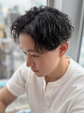 ロエメンズ(LOE men’s) 《三宅悠斗》大宮/波巻きパーマ/縦落ちパーマ