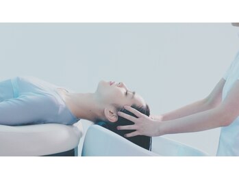 ルミナスビューティーケア(Luminous beauty care)の写真/Aujuaで叶える、癒しと美髪のための極上ヘッドスパ。