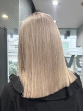 ノヴァ(NOVA)&nbsp;ホワイトベージュ×切りっぱなし