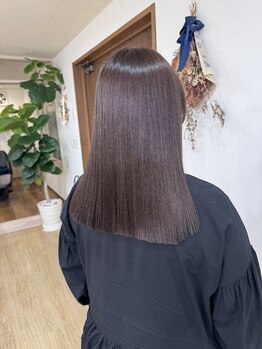 カフネ(CAFUNE)の写真/癖毛も艶やかに！うねりを整えて、毎日をラクに。年齢を感じさせない質感へ◎