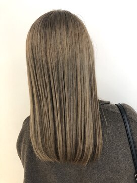 ネイヴィル(navile) ハイトーンベージュ×ストレートロング