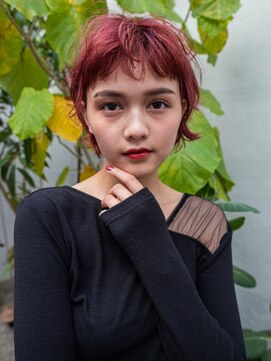 ヘアアンドリラクゼーション シャッセ(Hair&Relaxation SASE) ハイトーンショート