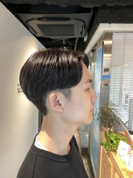 ザウィロー 神保町店(The WILLOW) 大人センターパート【メンズサロン The WILLOW 神保町店】