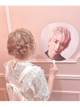 グルーヴ グルーヴ フェエリー(groove groove feerie) さっくん担にボブでもできるヘアセット！新宿歌舞伎町美容室