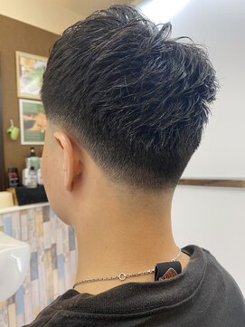 オオノ イキ堂島店(ONO) スキンフェード×スパイキーショートスタイル